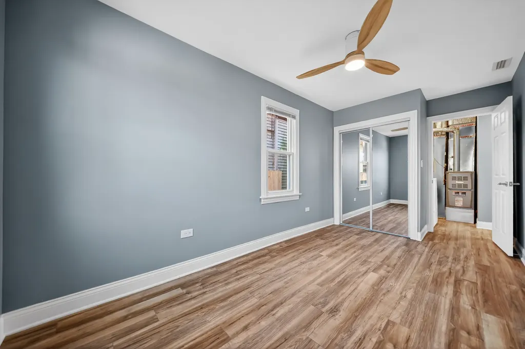 7535 South St. Lawrence Avenue Chicago IL 60619