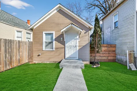 7535 South St. Lawrence Avenue Chicago IL 60619