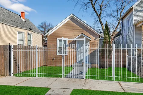 7535 South St. Lawrence Avenue Chicago IL 60619