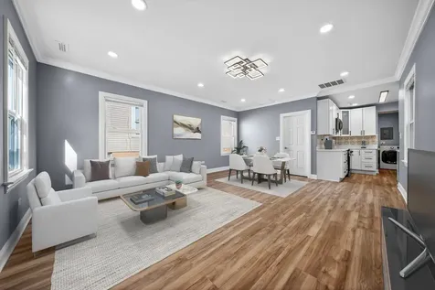 7535 South St. Lawrence Avenue Chicago IL 60619