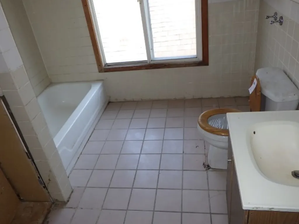 10227 South Peoria Street Chicago IL 60643