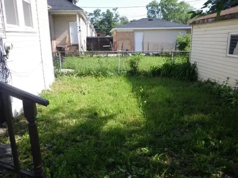 10227 South Peoria Street Chicago IL 60643