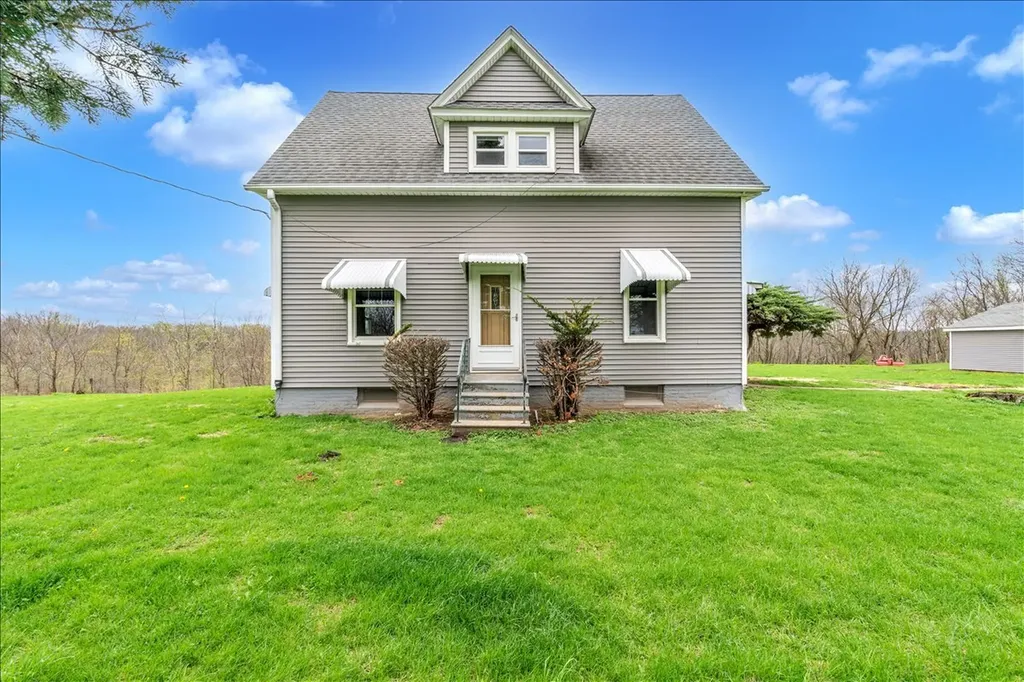 8850 Ridgewood Road Rock Island IL 61201