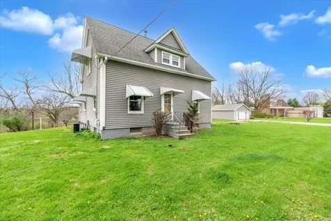 8850 Ridgewood Road Rock Island IL 61201