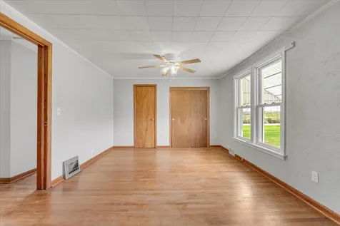 8850 Ridgewood Road Rock Island IL 61201