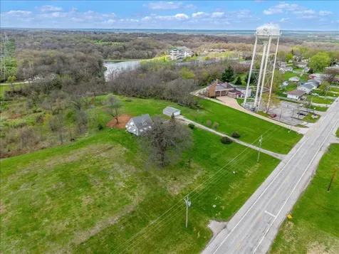 8850 Ridgewood Road Rock Island IL 61201