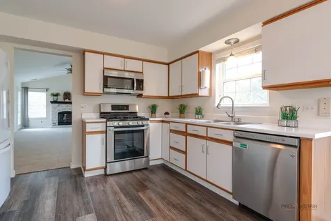 520 Palm Court Crystal Lake IL 60014