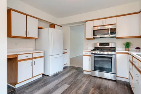 520 Palm Court Crystal Lake IL 60014