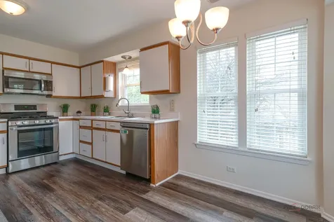 520 Palm Court Crystal Lake IL 60014