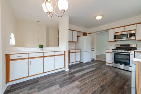520 Palm Court Crystal Lake IL 60014
