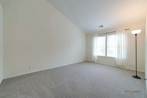 520 Palm Court Crystal Lake IL 60014
