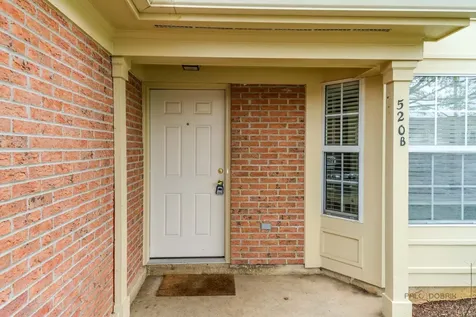 520 Palm Court Crystal Lake IL 60014