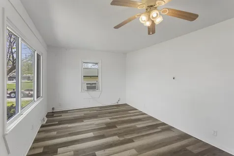 4931 East Glenwood Drive Decatur IL 62521