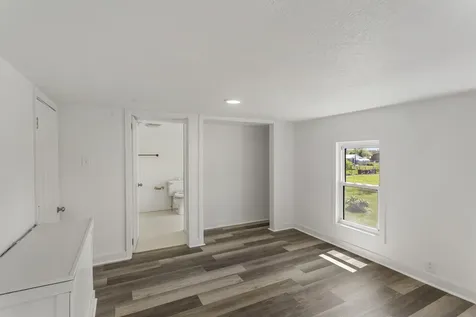 4931 East Glenwood Drive Decatur IL 62521