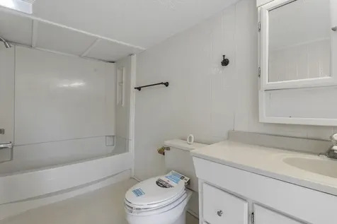 4931 East Glenwood Drive Decatur IL 62521