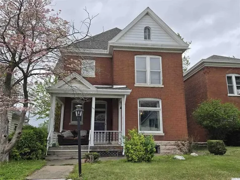 1019 Madison Street Quincy IL 62301