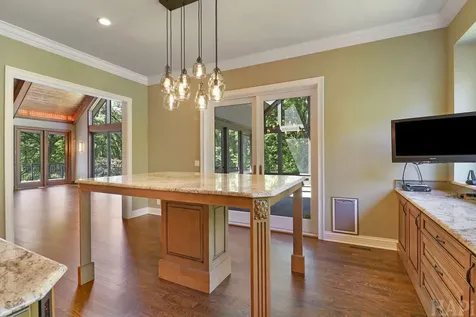 8806 Whispering Pines Trail Woodstock IL 60098