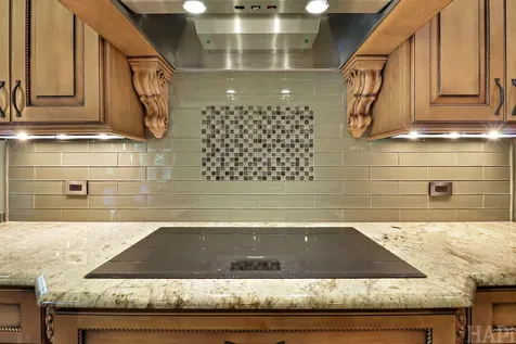 8806 Whispering Pines Trail Woodstock IL 60098