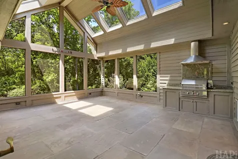 8806 Whispering Pines Trail Woodstock IL 60098