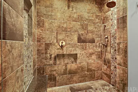 8806 Whispering Pines Trail Woodstock IL 60098
