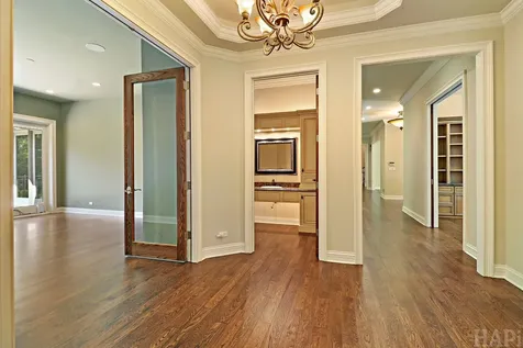 8806 Whispering Pines Trail Woodstock IL 60098