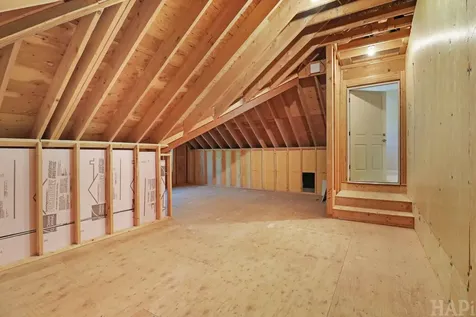 8806 Whispering Pines Trail Woodstock IL 60098
