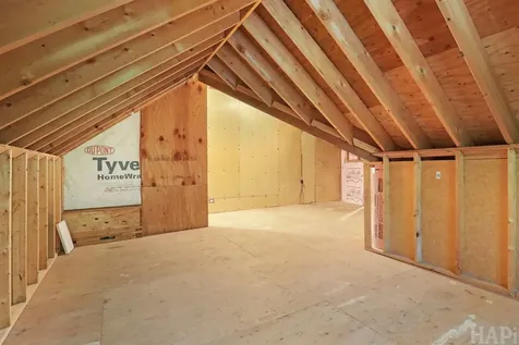 8806 Whispering Pines Trail Woodstock IL 60098