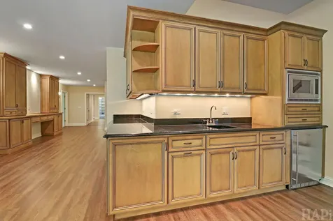 8806 Whispering Pines Trail Woodstock IL 60098