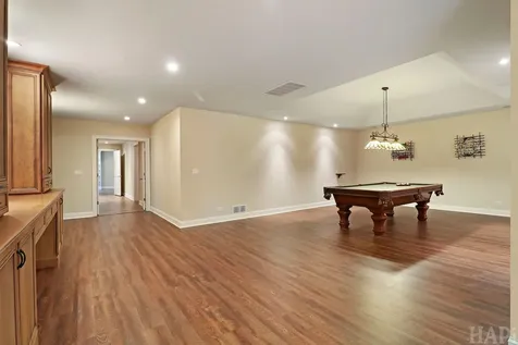 8806 Whispering Pines Trail Woodstock IL 60098