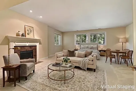8806 Whispering Pines Trail Woodstock IL 60098