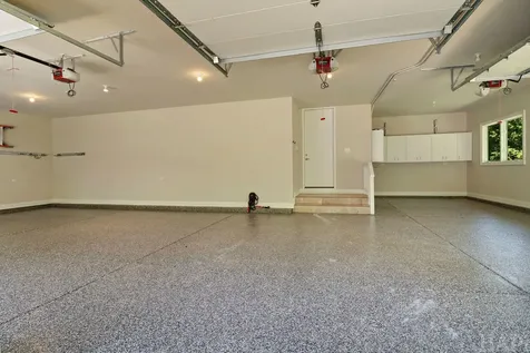 8806 Whispering Pines Trail Woodstock IL 60098