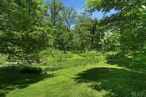 8806 Whispering Pines Trail Woodstock IL 60098