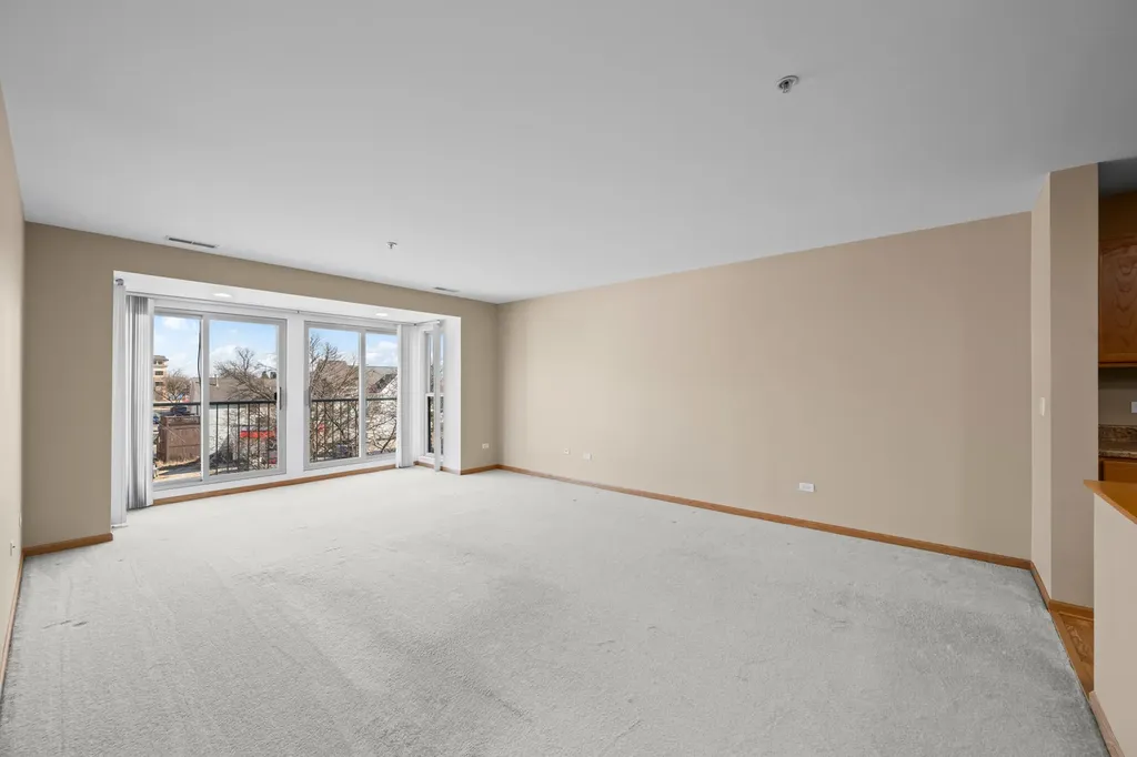 100 North Bokelman Street Roselle IL 60172