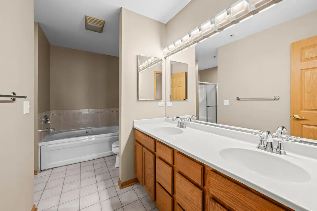 100 North Bokelman Street Roselle IL 60172