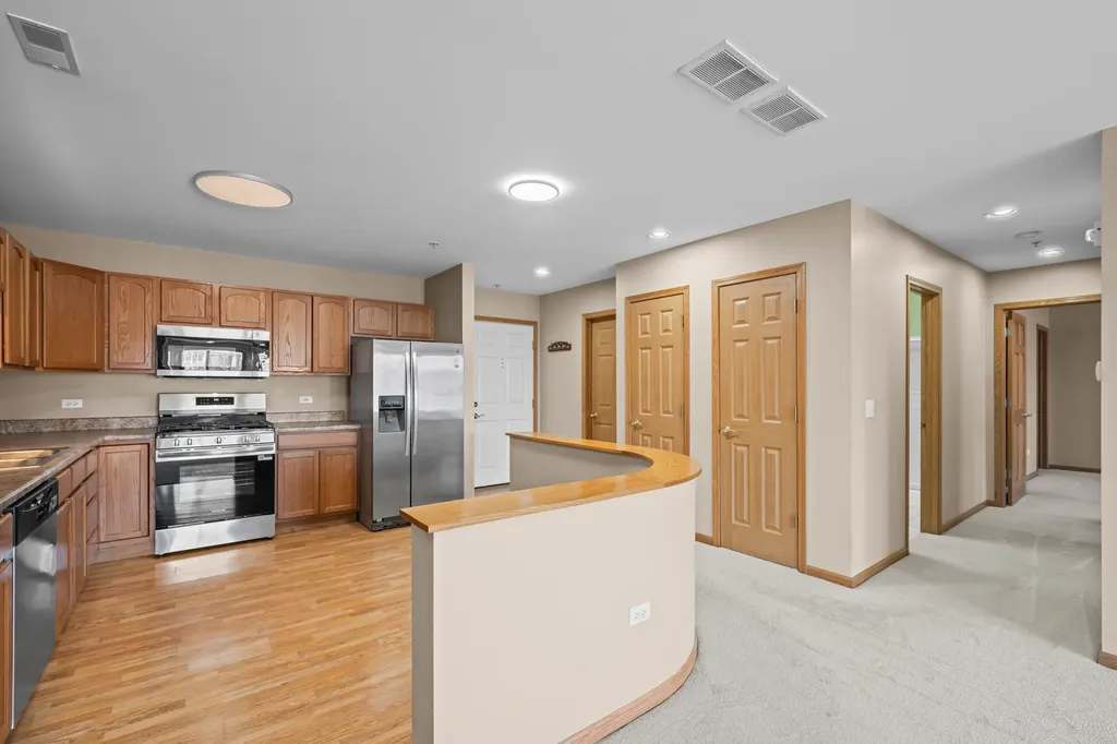 100 North Bokelman Street Roselle IL 60172