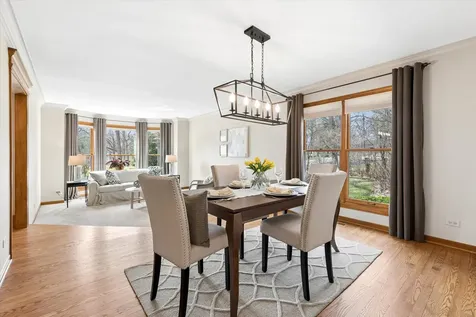 29W306 Oak Lane West Chicago IL 60185