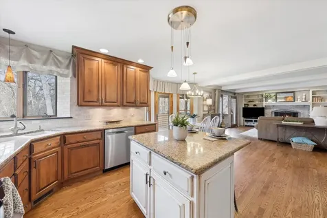 29W306 Oak Lane West Chicago IL 60185