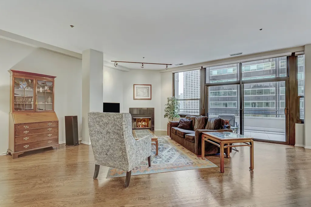 130 South Canal Street Chicago IL 60606