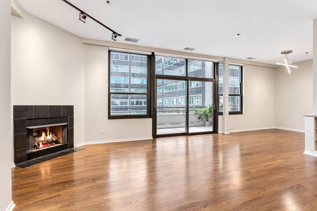 130 South Canal Street Chicago IL 60606