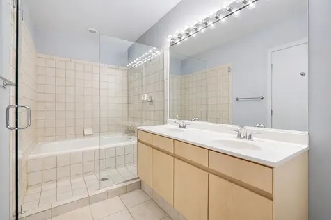 130 South Canal Street Chicago IL 60606