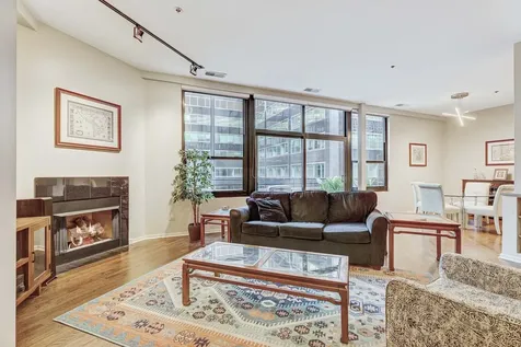 130 South Canal Street Chicago IL 60606
