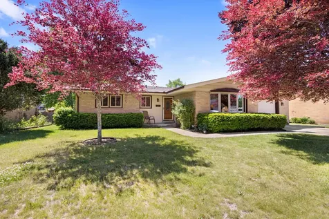218 Gladys Avenue Fox River Grove IL 60021