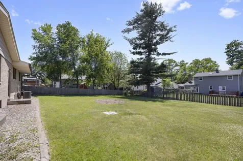 218 Gladys Avenue Fox River Grove IL 60021