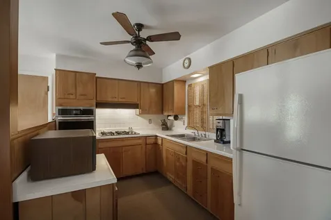 218 Gladys Avenue Fox River Grove IL 60021