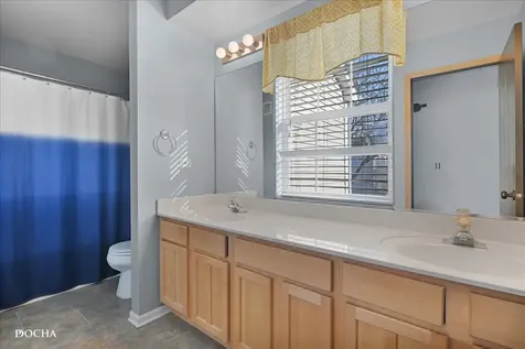 123 Eisenhower Drive Oswego IL 60543