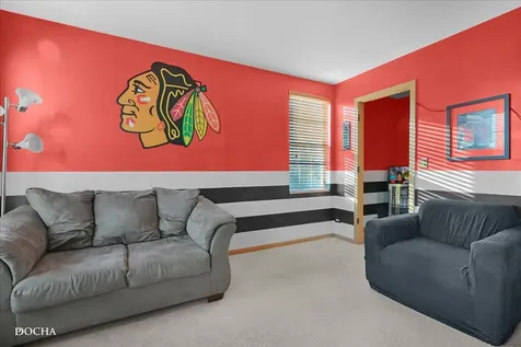 123 Eisenhower Drive Oswego IL 60543