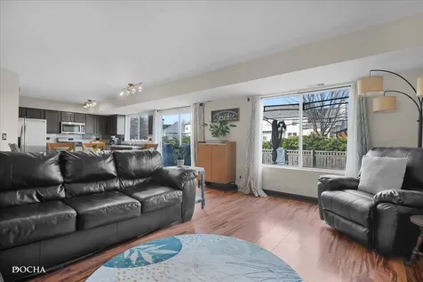 123 Eisenhower Drive Oswego IL 60543