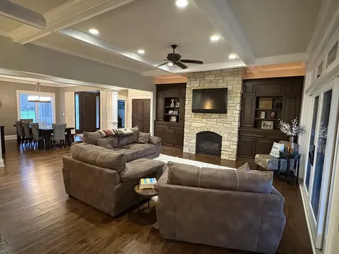 1854 West Forestview Drive Sycamore IL 60178
