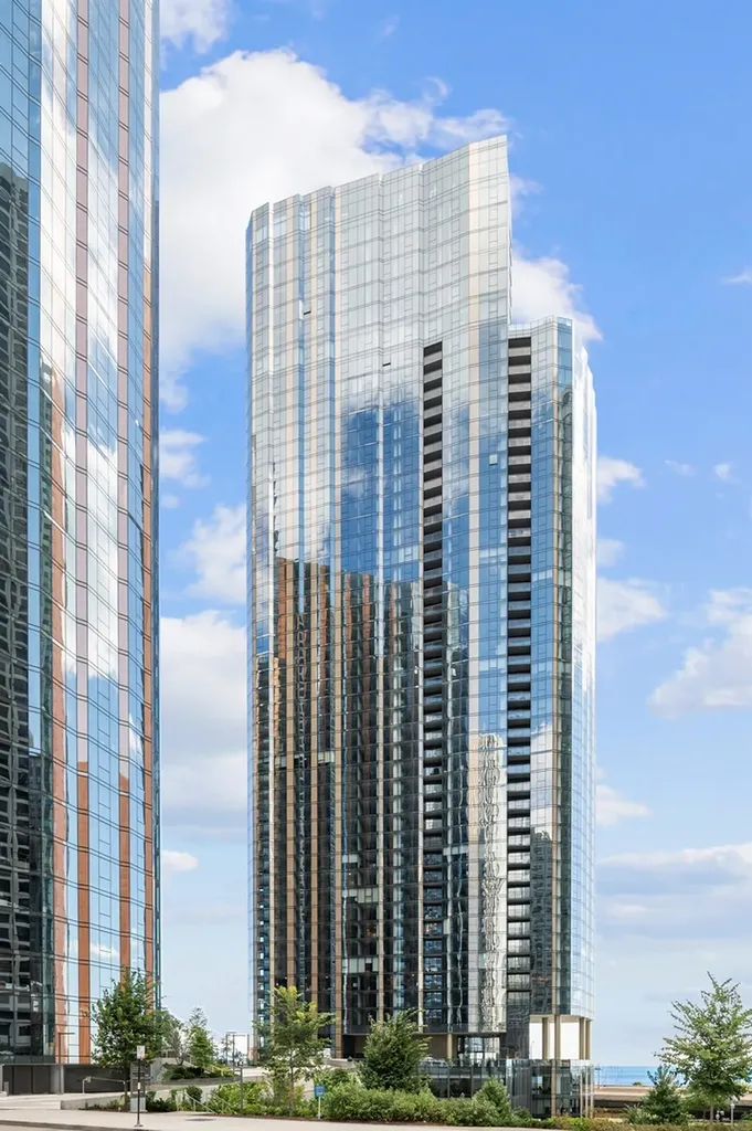 211 North Harbor Drive Chicago IL 60601