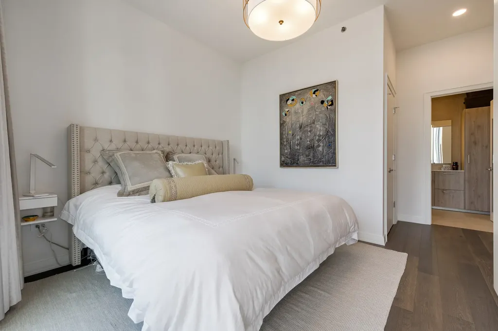 211 North Harbor Drive Chicago IL 60601